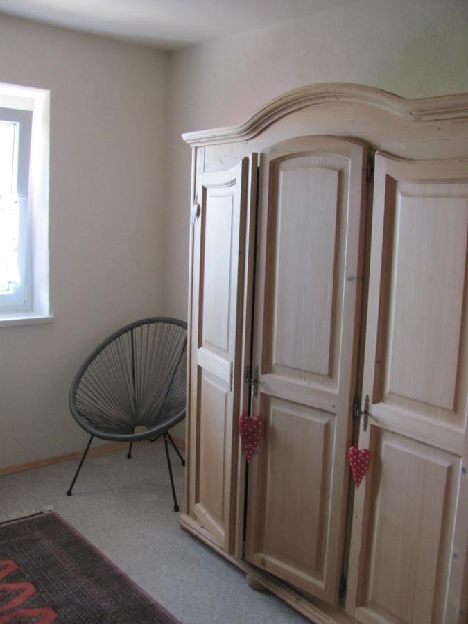 #2 Ruhiges Gemuetliches Ferienzimmer Mit 2 Einzelbetten Gemeinschaftsbad W-Lan Airport Nah Late Night Check In Haus Nr 9,5 Trunkelsberg Exterior photo